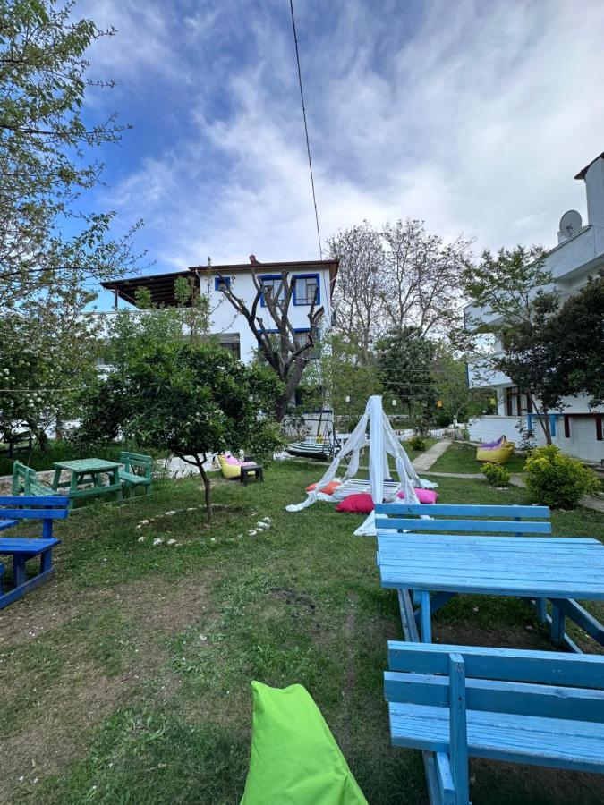 Sakliderebutikotel Едремит Екстериор снимка